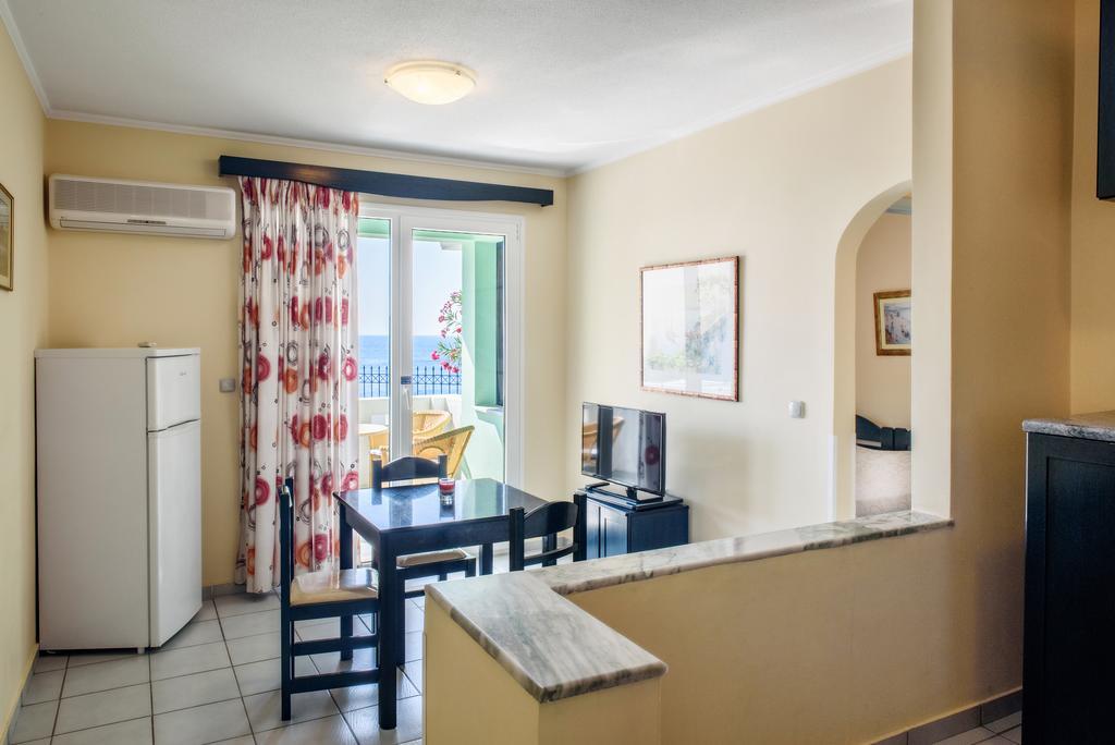 Sea Breeze Apartments Chios Monolia Екстер'єр фото