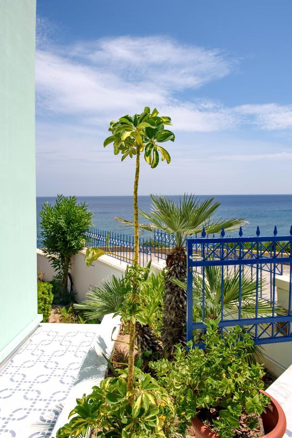 Sea Breeze Apartments Chios Monolia Екстер'єр фото