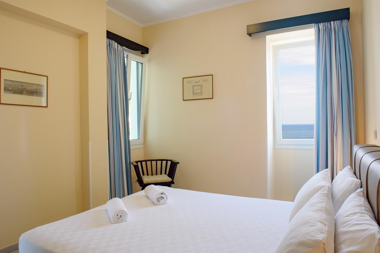 Sea Breeze Apartments Chios Monolia Екстер'єр фото